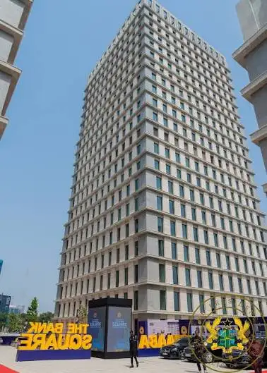 BoG Considers Selling New $260 Million Headquarters