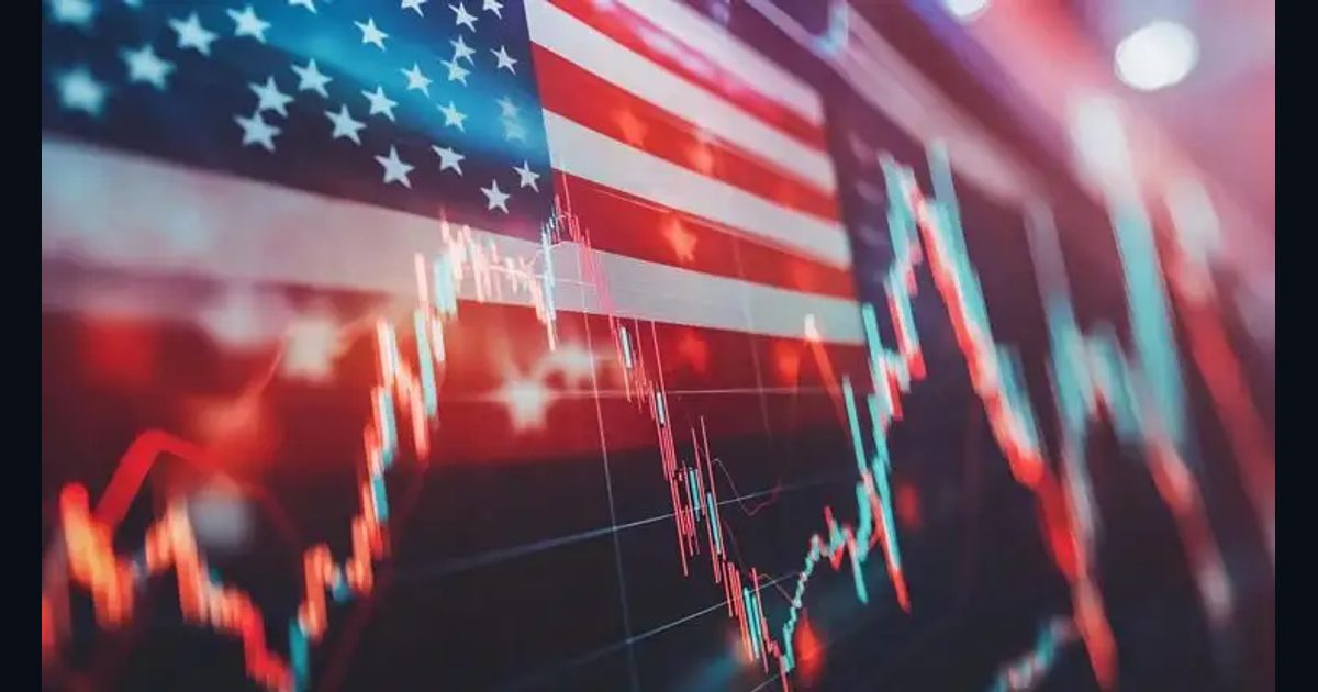 Wall Street Falls as US-Iran Tensions Push Oil Higher and Rate-Hike Fears Return